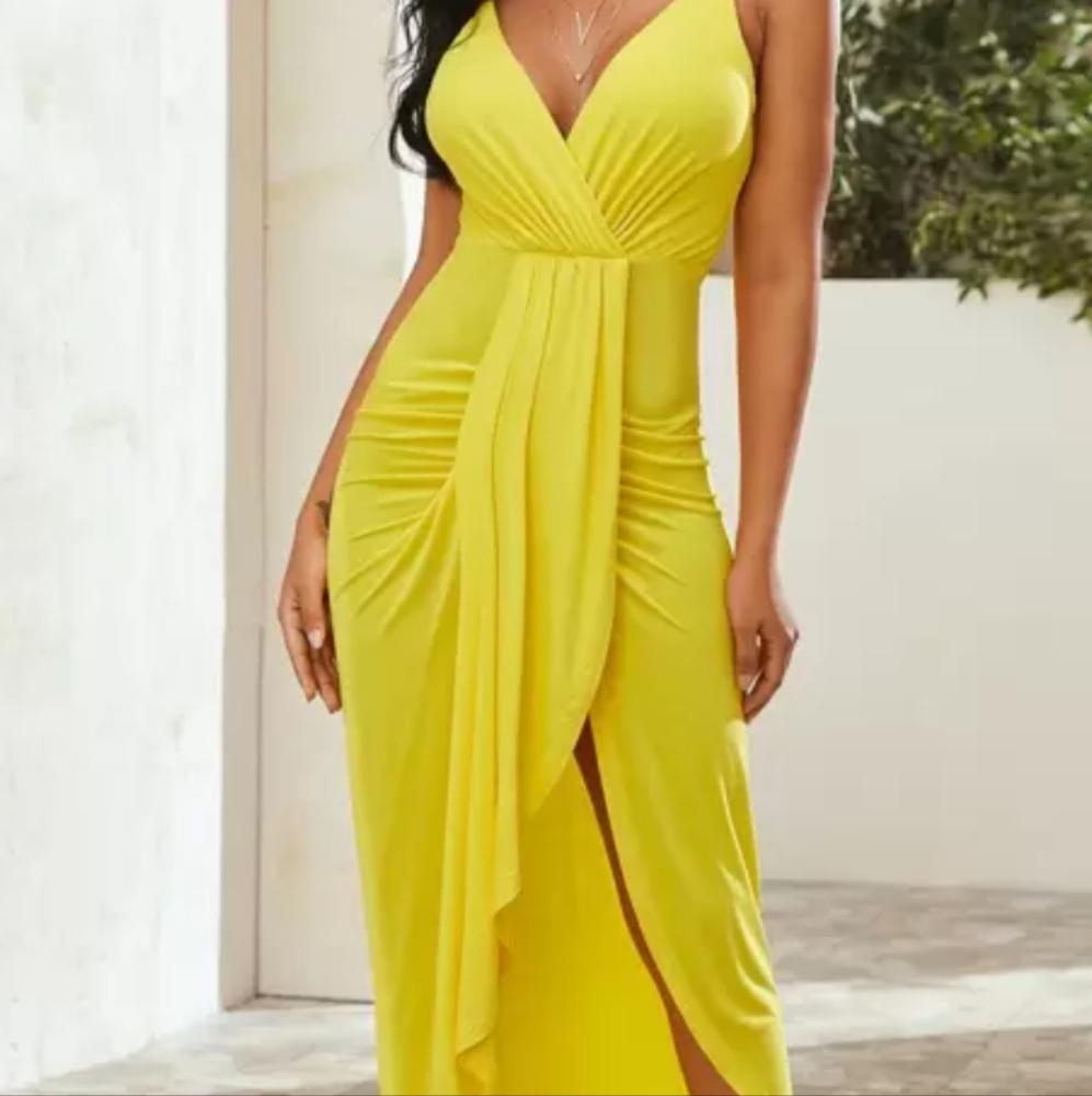 SHEIN Yellow Asymmetrical Ruffled High-Low Sundress - Picture 2 of 5